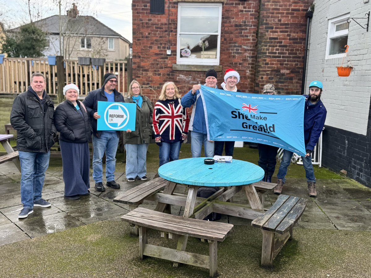 Well that was one freezing cold, full day of Christmas campaigning!! ❄️🎅🏼

I’m pleased to say that we have kicked off the campaign in Sheffield West, with great support on the doorsteps.

Out again tomorrow…the grind begins!

Let’s make Sheffield great! Sheffield needs Reform!