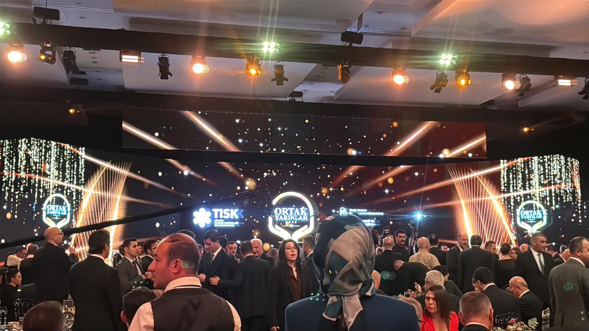 tekgida's tweet photo. 11 Aralık 2025 tarihinde gerçekleştirilen TİSK (Türkiye İşveren Sendikaları Konfederasyonu) 29. Olağan Genel Kurulu’na, sendikamız adına Genel Sekreterimiz Kemal Köse katılım sağladı. Seçilecek yeni yönetime başarılar diliyoruz. https://t.co/x6K02ivL7C