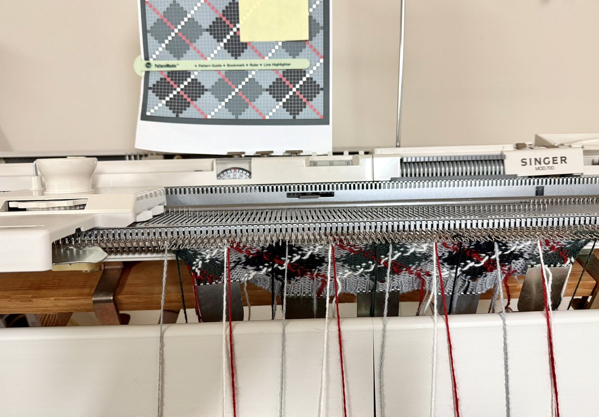 machineknits's tweet image. The first row of argyle diamonds are complete! One more row to finish before the neckline shaping.

#knittingmachine #knitting #knittingclasses #torontocanada