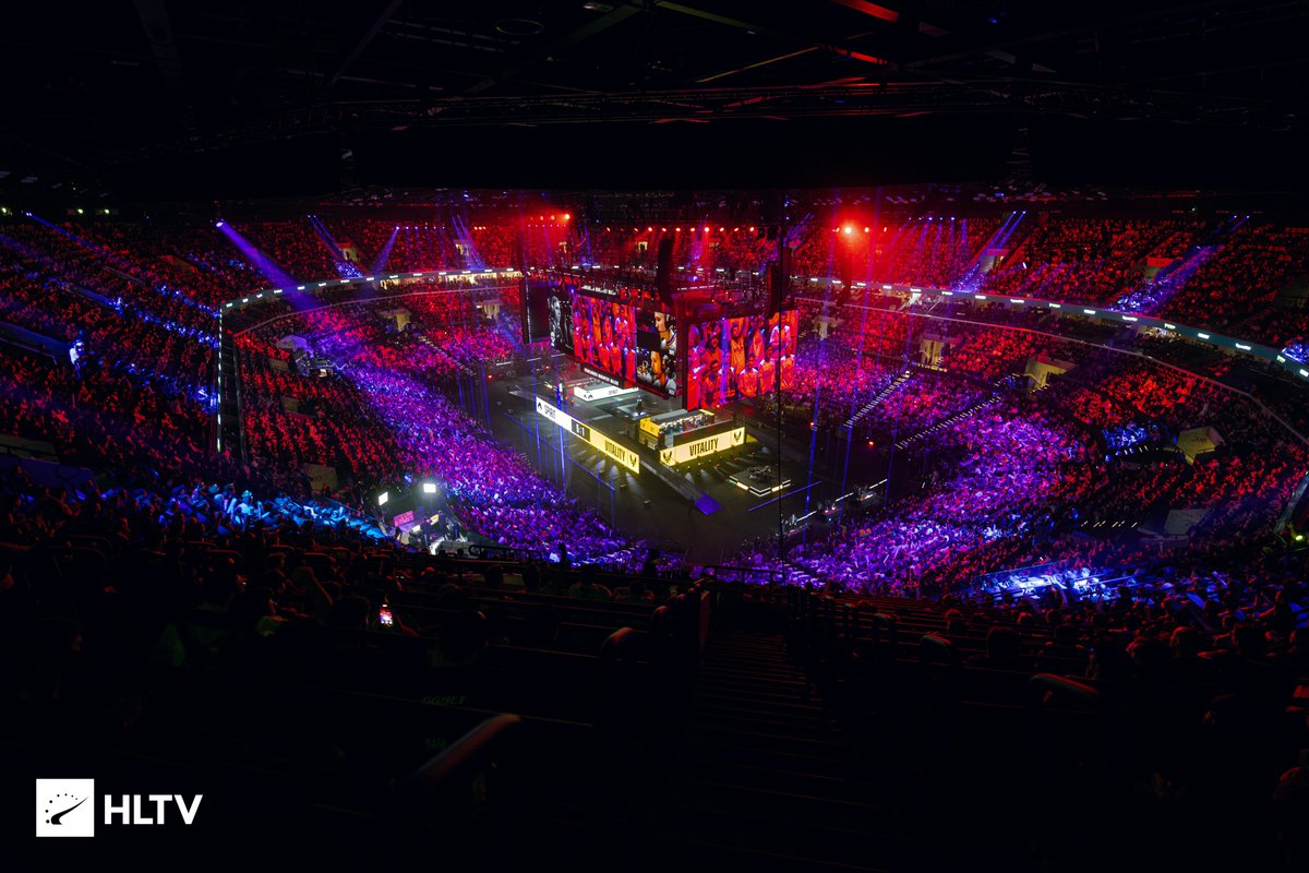 Big day for Counter-Strike fans in Budapest 🇭🇺🏟️

📸 <a href="/theMAKKU/">Radosław Makuch</a>