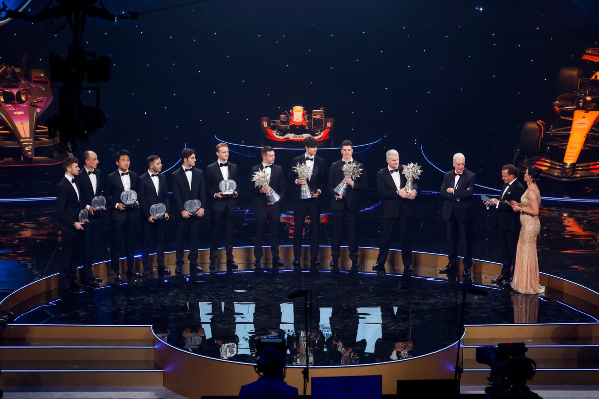A night to remember at the FIA Awards ✨

🔗 Read more: bit.ly/Ferrari2025FIA…

#FerrariHypercar #WEC