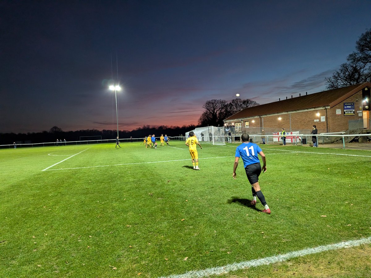 FT: Buckhurst Hill 5-0 Hackney Wick - heady heights for Bucky Hill now as that's 8 wins in a row. Obviously they've become good now I've left the area! 😂😭