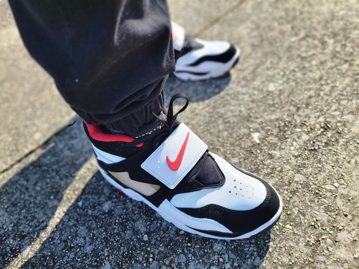 DarrellNeloms's tweet photo. The Cut βοΈ
The Sneaks π
#KOTD #Sneaks4Geeks #ILikeKicksTho #KickGameProper #MyKicksFly #LikeLiuKang #SNKRS #Nike @Nike @nikestore https://t.co/cnfFyrDEba