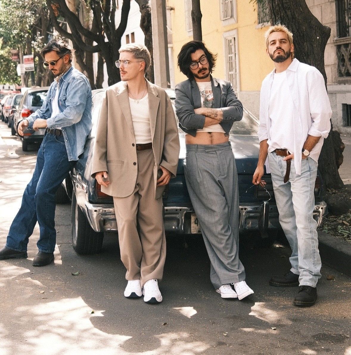 villamilfifa's tweet image. Isaza una vez dijo: “No me imagino estar haciendo esto con nadie distinto a ustedes tres”. Y yo no me imagino apoyando otra banda distinta a ellos 4.

Feliz aniversario a la mejor banda de latinoamérica 🫶🏻