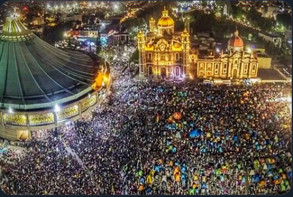 🔴 RÉCORD ABSOLUTO
El evento más concurrido, de cualquier tipo de todos los tiempos en la historia de México:
El de ayer, a la Basílica de Guadalupe asistieron más de 
13 MILLONES de Personas a celebrar a: #LaVirgenDeGuadalupe🇲🇽
  🫡México Siempre Fiel!!!
Ningún evento político,