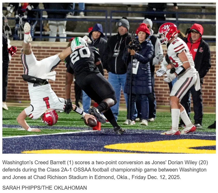 IWasAtTheGame's tweet image. I love great photos, and Sarah Phipps with @TheOklahoman_ is truly one of the best in the business. Once again, she nailed it — capturing a perfect moment from last night’s Class 2A‑I title game.

And if anyone wondered whether Creed Barrett crossed the goal line, well… here’s…