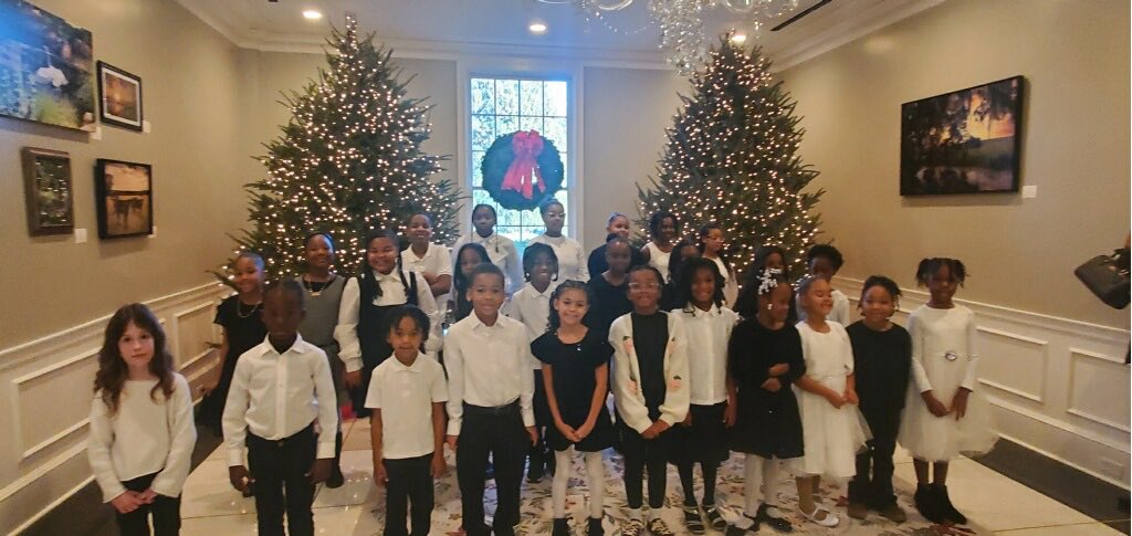 Yana Chaney tweet media