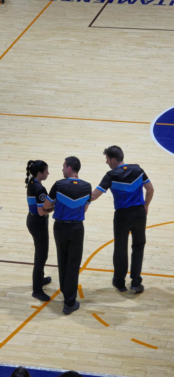 FCBQarbitres tweet media