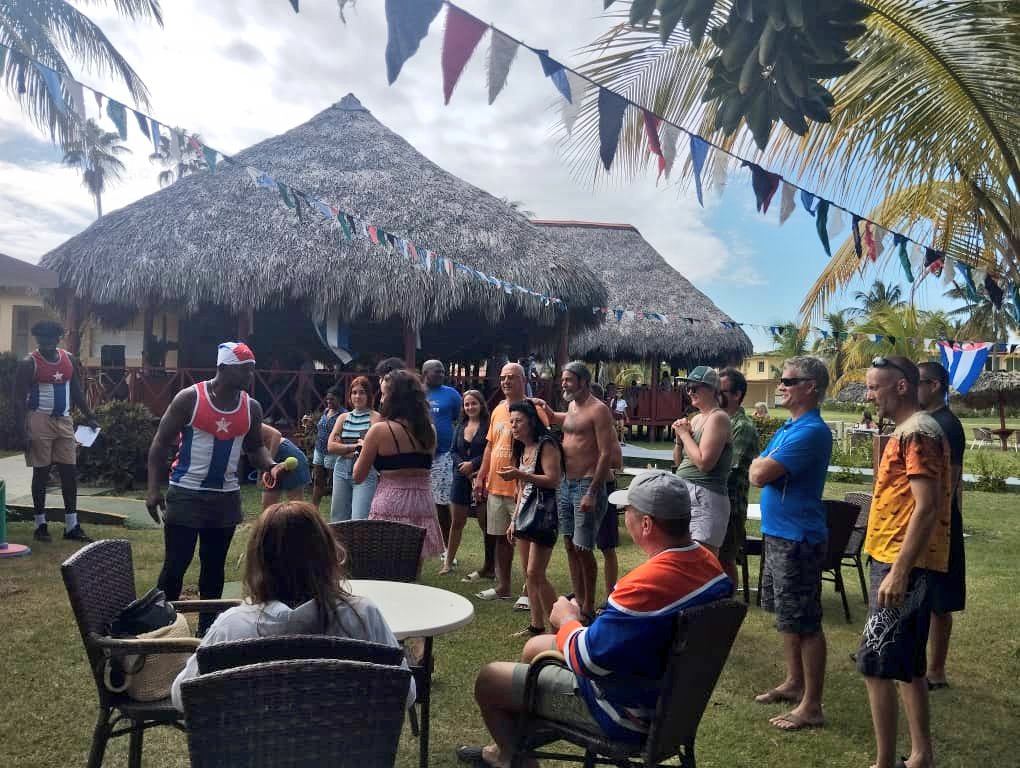 ¡Vive la Auténtica Cuba en #HotelVillaCuba! 🇨🇺✨
Nuestros Días Cubanos son la esencia de nuestra hospitalidad. Cada viernes te sumergimos en la vibrante cultura, la música contagiosa y los sabores tradicionales de nuestra isla. 
#VillaCuba
#ElDestinoEresTu
<a href="/MinturCuba/">Ministerio Turismo</a>