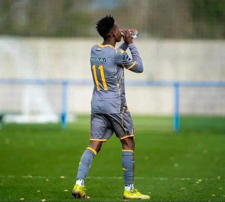 I totally get your perspective, Ta Tera. It is your responsibility as the team to make sure that you don't delay or rush the development of these boys. You have to consider a lot. But we haven't been consistent for years now. Thulani Mabaso is 21, if we don't show consistency