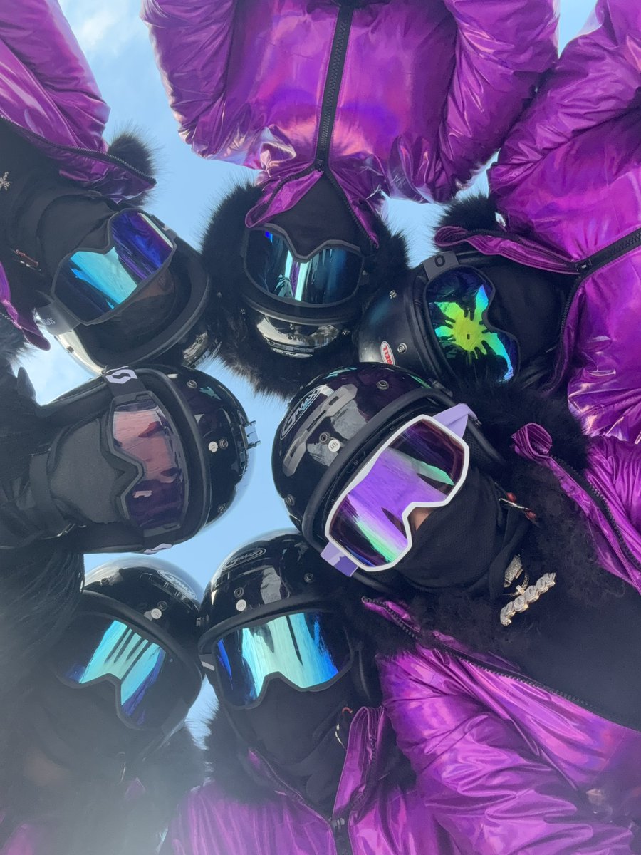 PocaCBFW's tweet image. ❄️🥳Sag SZN in Colorado🩵 Blessed to C another Year around the Universe♾️🤍☃️