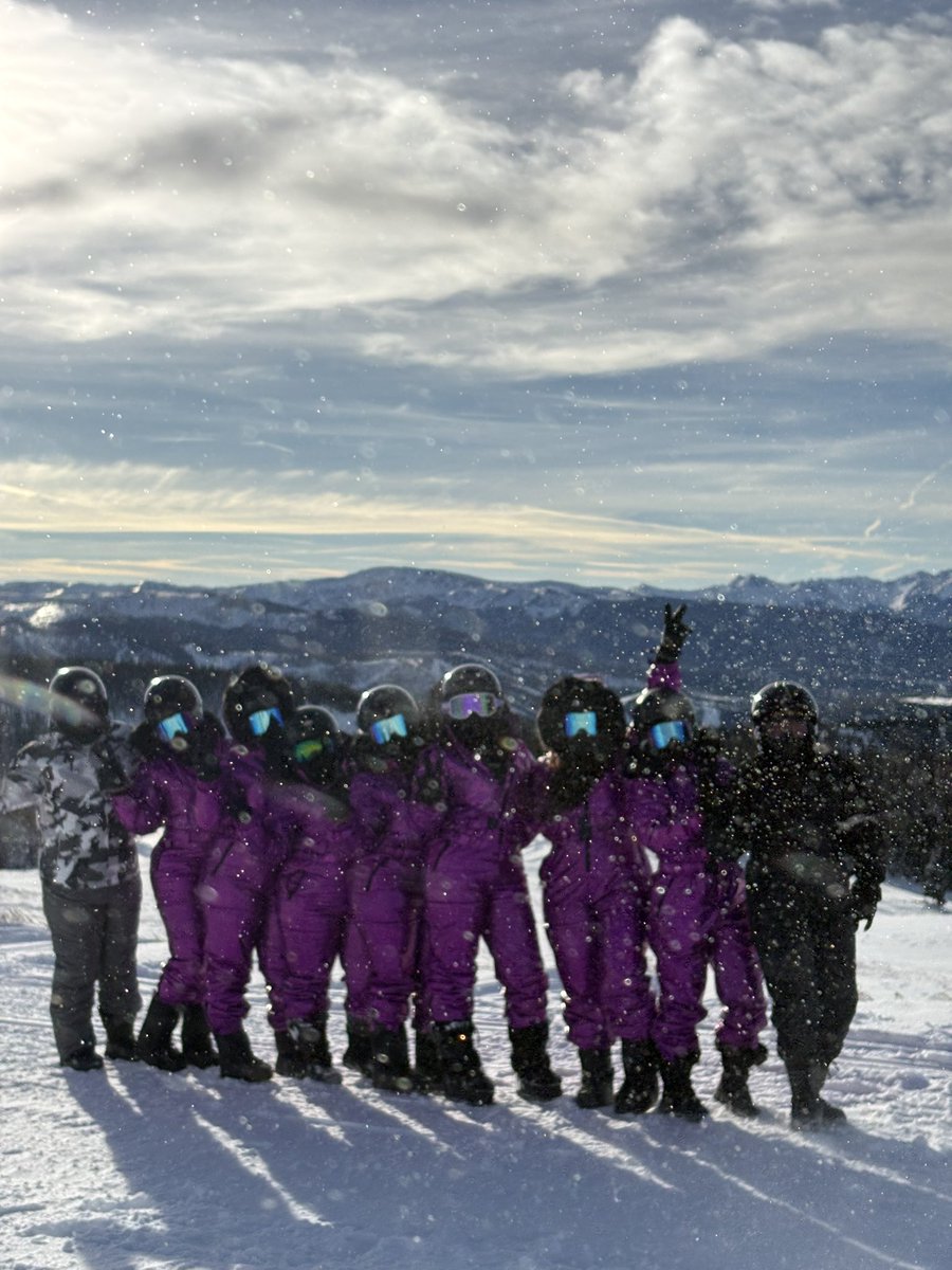 PocaCBFW's tweet image. ❄️🥳Sag SZN in Colorado🩵 Blessed to C another Year around the Universe♾️🤍☃️