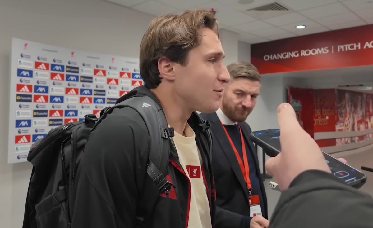 AnfieldPapers's tweet image. Federico Chiesa on Salah chance 

“I wanted Salah to score the goal. Maybe the pass wasn’t good enough, so I’ll take the blame.”