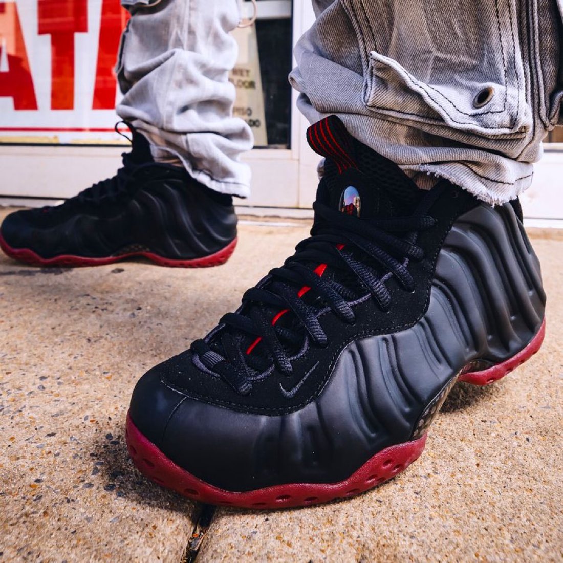JustFreshKicks's tweet photo. Nike Air Foamposite One 'Cough Drop' on sale for $180 + FREE shipping 😷

https://t.co/kxMMTljVKp

*Use code GIFTS25 in cart* https://t.co/NB5690bQlY