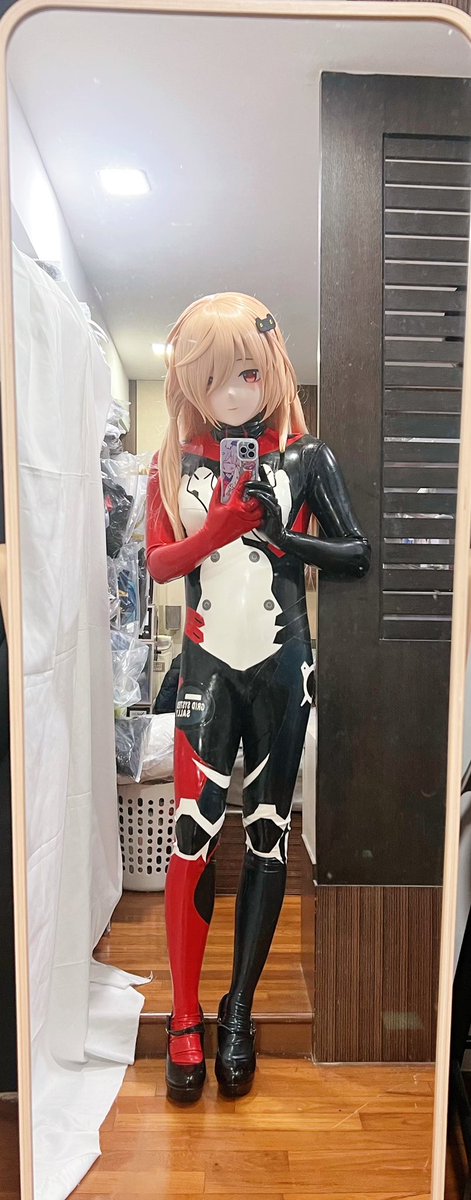 Ayanami_010's tweet photo. 莎莉真可爱🥰
#latex #kigurumi #幻塔 #莎莉 https://t.co/96M5SraMlF