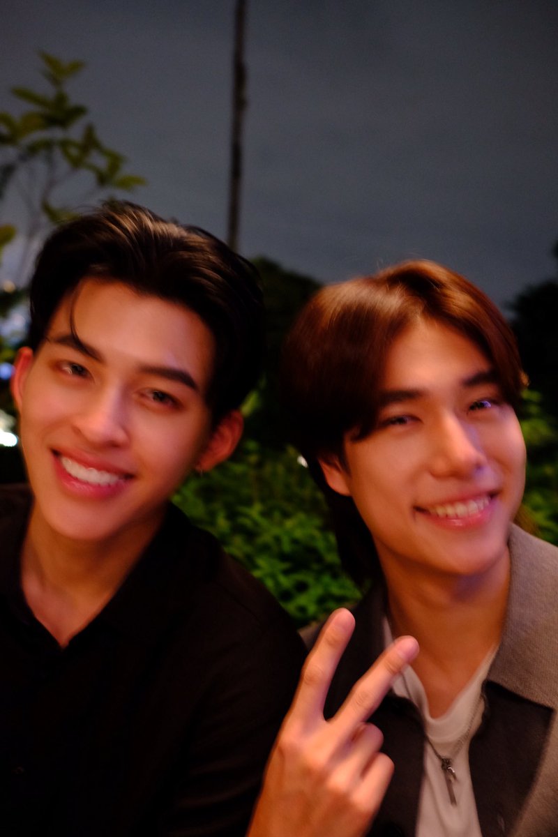 x-nuttapong tweet media