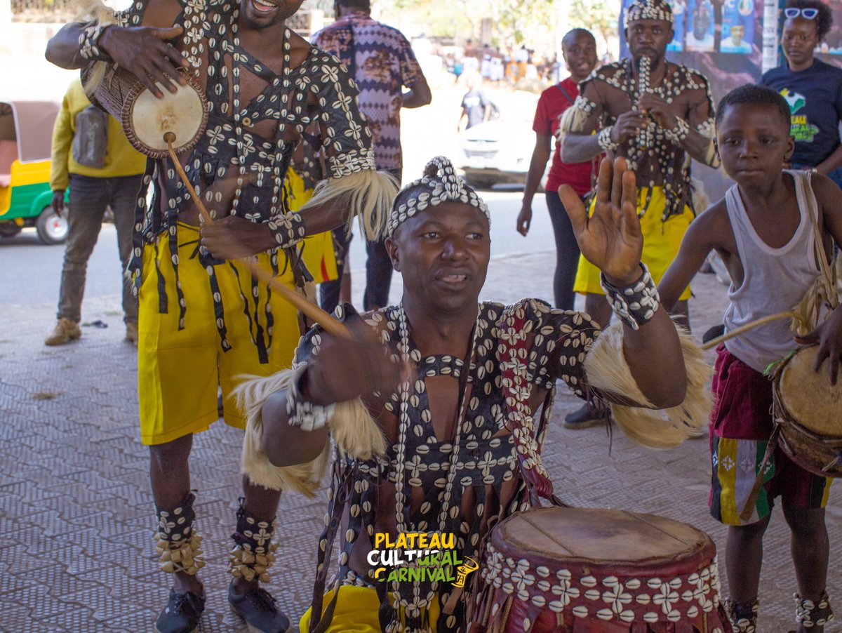 SlimNazi's tweet photo. From the morning city tour and celebrity appearances to the build-up for the street concert at Fwavwei Junction, Jos — the vibes are already unmatched.
Culture. Music. Energy. This is #SoundsOfPlateau in full motion! 👏🏾✨

@PlateauCC

#PlateauCulturalCarnival #CultureOnThePlateau https://t.co/XDq5osZRl0
