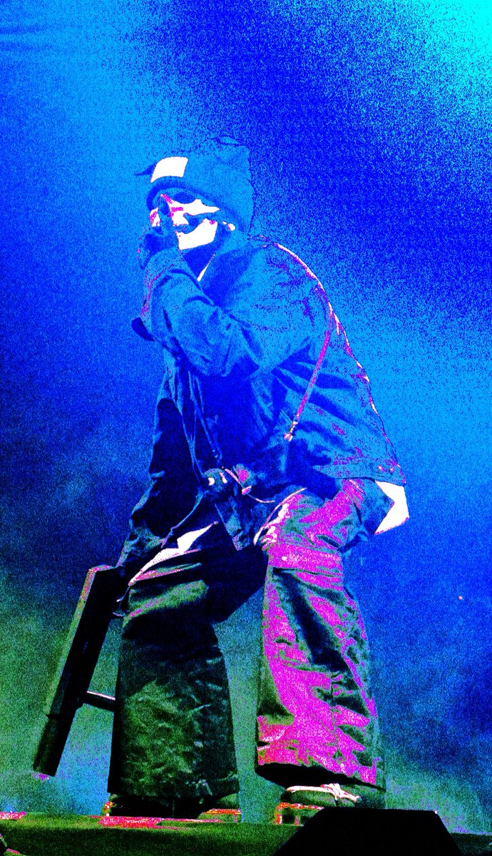 BlazProject's tweet image. Vive la retouche photo 🙂‍↕️🤌

C'est le tweet oui