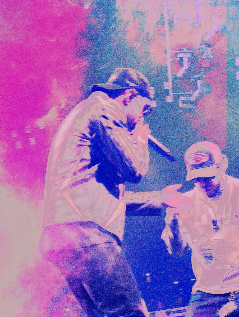 BlazProject's tweet image. Vive la retouche photo 🙂‍↕️🤌

C'est le tweet oui