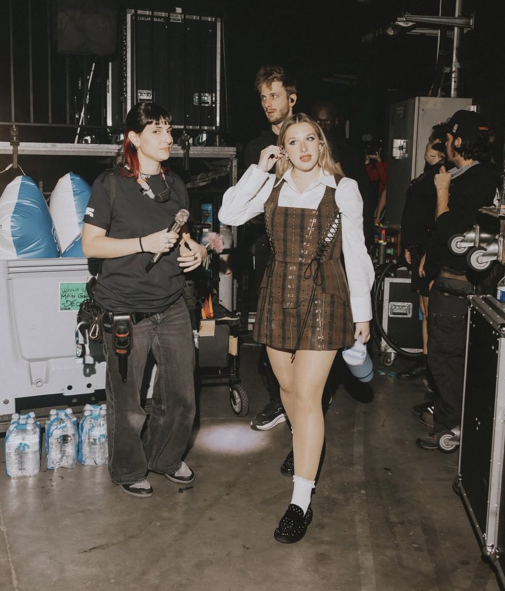 sarah 💌 tweet media