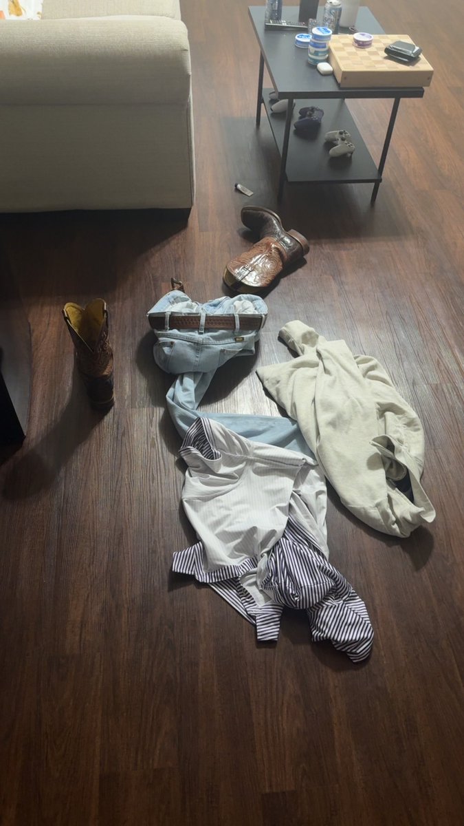 Coach Scott Frost tweet media