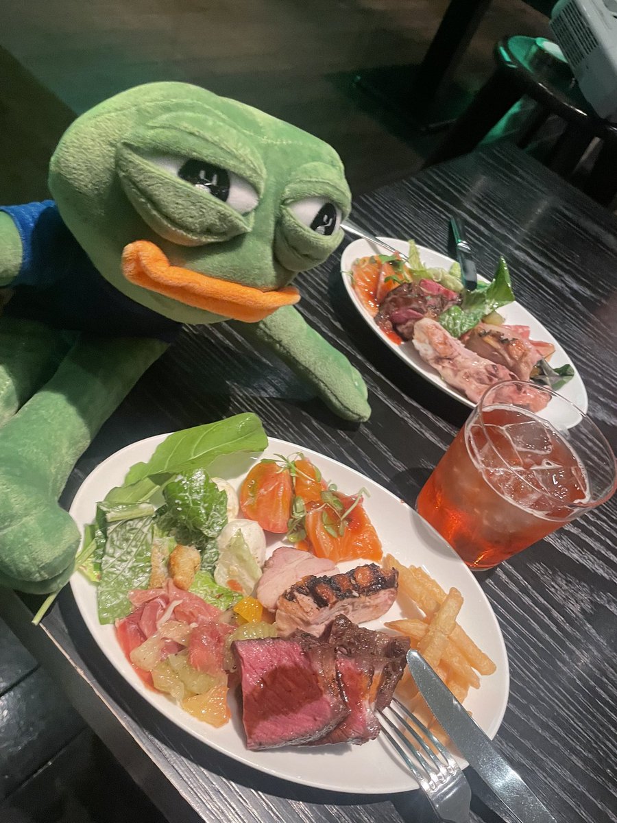 namiki5678's tweet photo. #kudasai の忘年会、楽し過ぎた！！
swag貰いすぎ案件！ごめんなさい！
乞食し過ぎました！！
#puffpaw も貰った！！神ドロ！！
でも1番嬉しかったのはPepeのぬいぐるみ！！
可愛い！！可愛すぎる！！ https://t.co/1zpygYR8RH