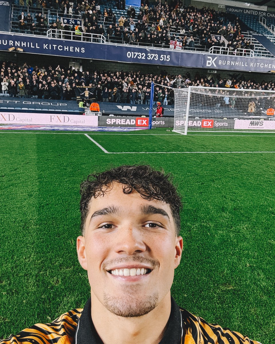 HullCity's tweet image. Incredible support today! 🧡

#hcafc