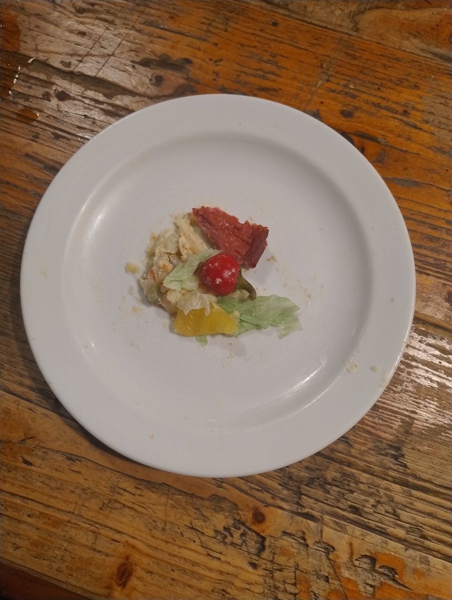 V nejluxusnější restauraci v Praze. 

Kdo ví, jak se jmenuje tento předkrm?