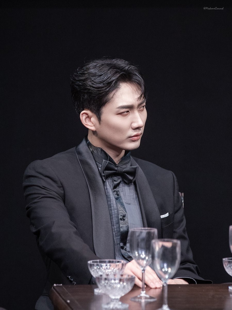 연극 포쉬 장면시연 
5장 <라이엇 경>
251213 낮

가이 役 이예준  
#이예준