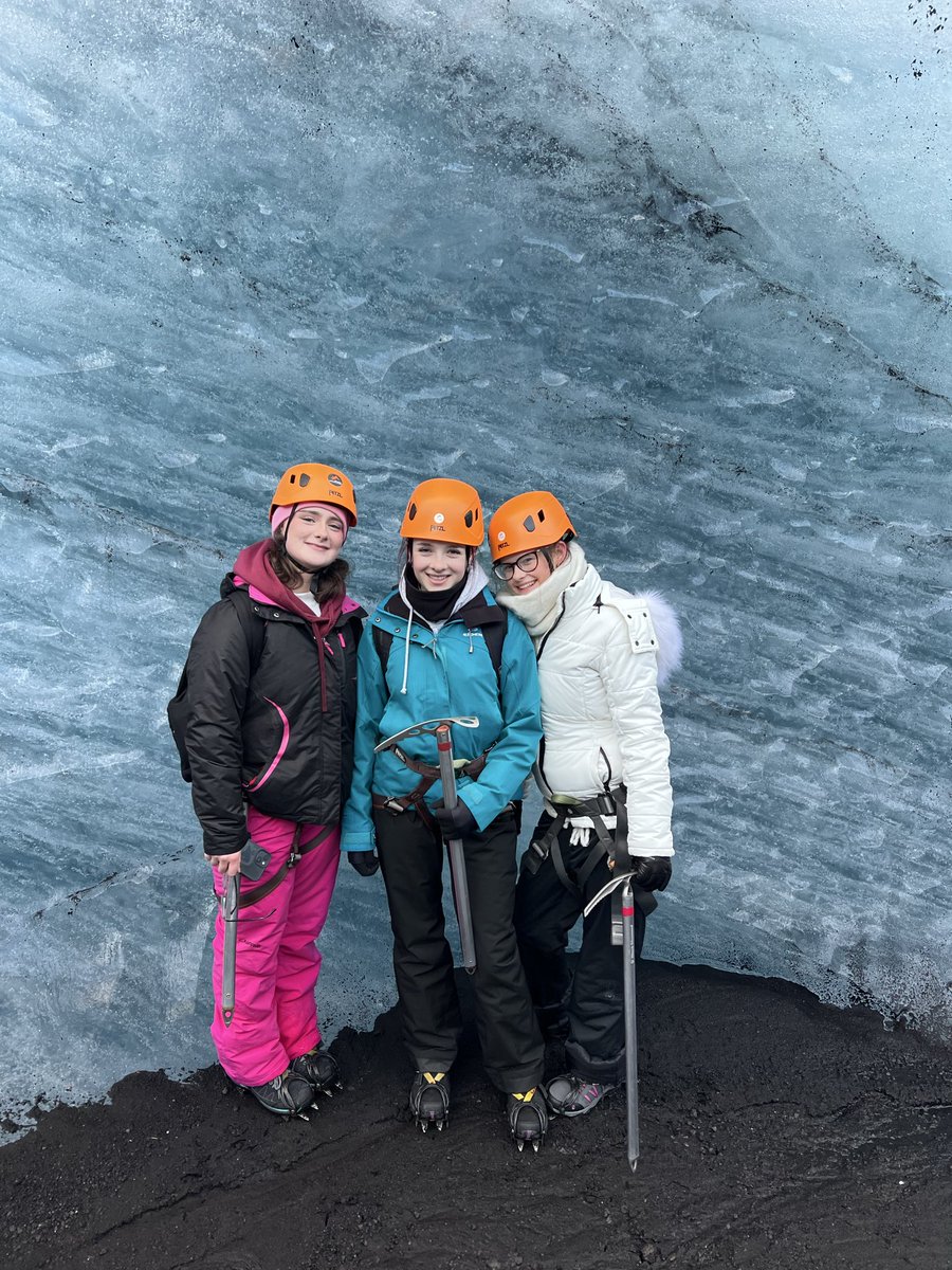 GeographySTM's tweet photo. Our sunrise glacier hike over Katla - what an amazing experience 🌋❄️🥾🌅 https://t.co/i4JT05kw0W