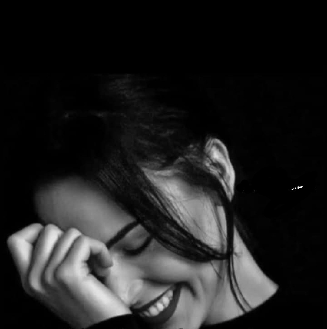 Girls will spend so much money on skin care just to date a guy who bath once a week.. 💀😂