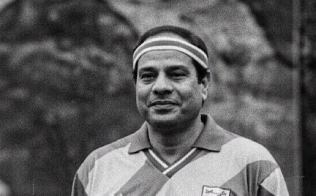 شغلت مباراة عشوائية بالليغا
اللي بتشوفهم مسوين له دقيقة صمت وماتعرف من هو