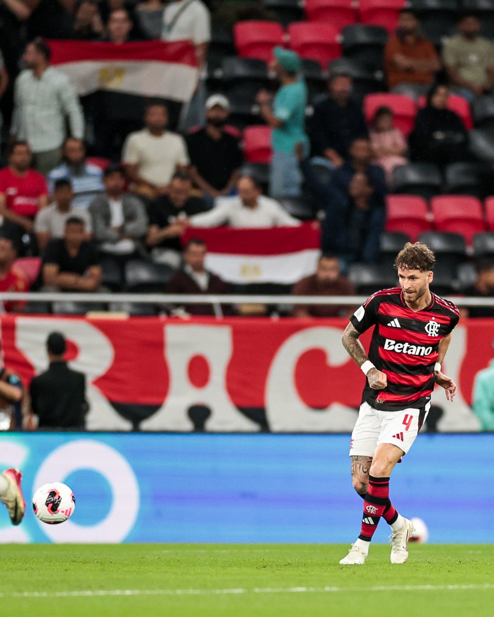 fla_infos's tweet image. Uma pena que esse cara não vai para a Copa do Mundo.