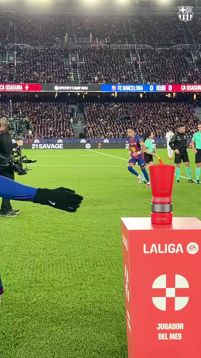 لامين يامال لاعب شهر نوفمبر في الليغا 