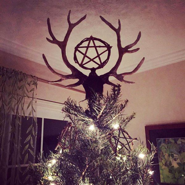 MysticalShaman's tweet photo. #Christmas #witch #Wiccans #Pentacle https://t.co/utBVWT3TRB