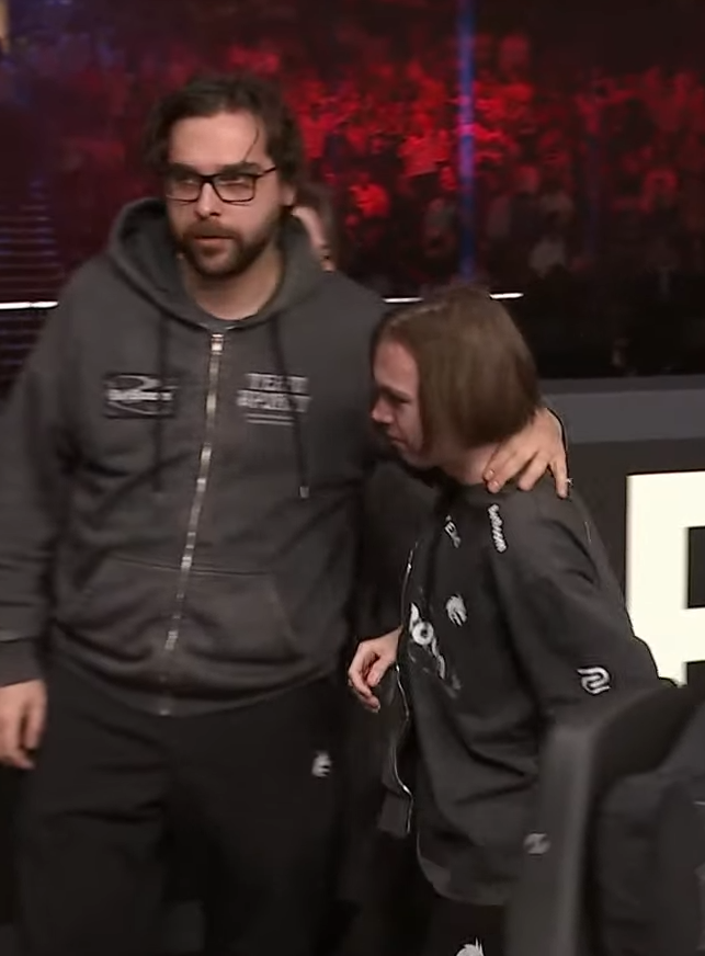 Warsiz_'s tweet photo. Donk at the begining of the year VS Donk after facing the GOAT https://t.co/L5UGfoQjIc