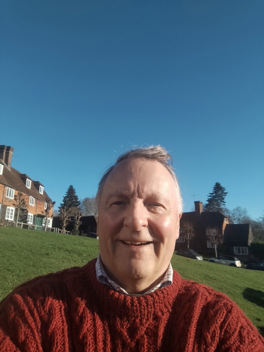 Richard Long tweet media