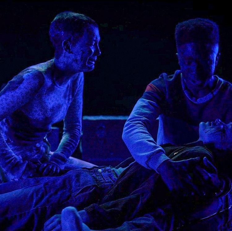 dailyelmax's tweet image. el was the last person max saw before she died