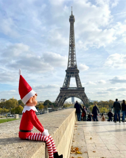 VYNCKE_NV's tweet image. Jet lag is no joke!🌍

From France to Singapore, word has it Elf's been visiting some rather fiery locations!🔥
Luckily, Elf got to share a hot chocolate with one of our Vynckeneers in our settlement in Germany☕
Where will he turn up next?

#Vyncke #CleanEnergyTechnology #Global
