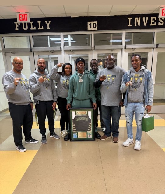 Coach Kevin Foster tweet media