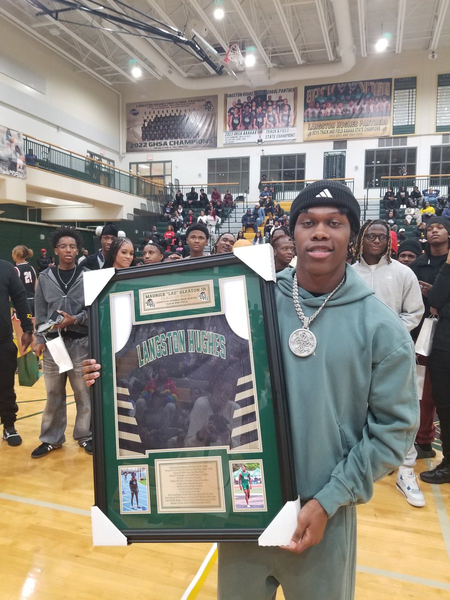 Coach Kevin Foster tweet media