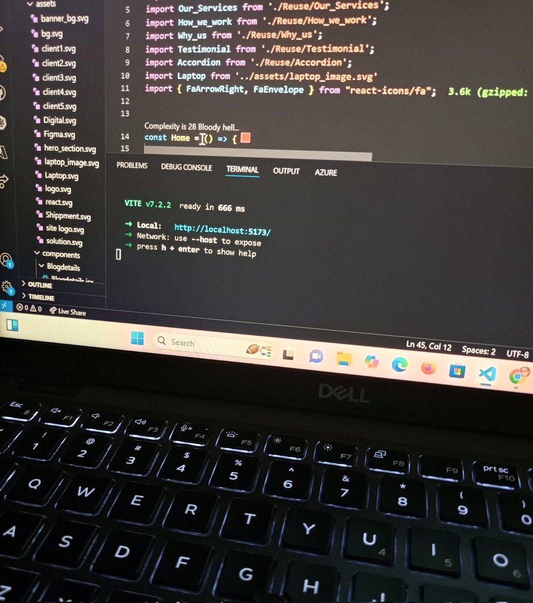 chidi_augusta's tweet photo. Let’s talk file formats for image. There’s JPEG, PNG, GIF... but I always use SVG on my websites. Why? It never gets blurry, loads fast, and looks sharp on any screen.

Want your website to shine? Let’s make it happen.

#webdevelopment #fileformats https://t.co/eghmWS3GSd