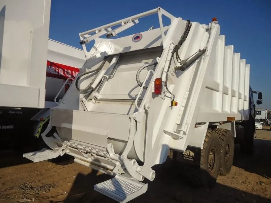 بعد رميها في حاوية النفايات .. الأمانة تعيد 19 ألف دينار لمواطن #عمون 