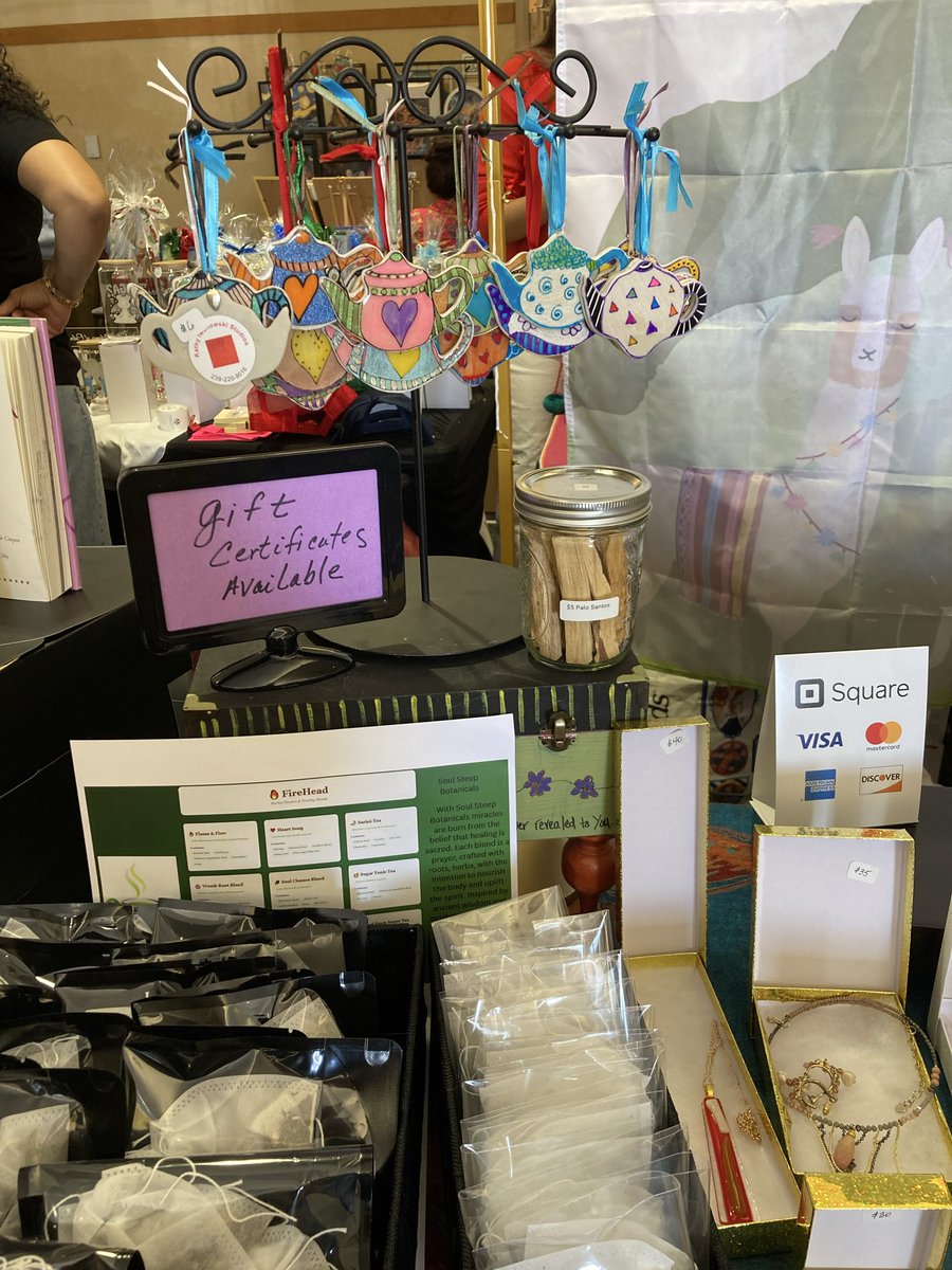 UTransformCoach's tweet image. Doing the Holiday Market at Smoky Hill Library, Centennial CO until 2 pm today.

Stop by and say “hi”!