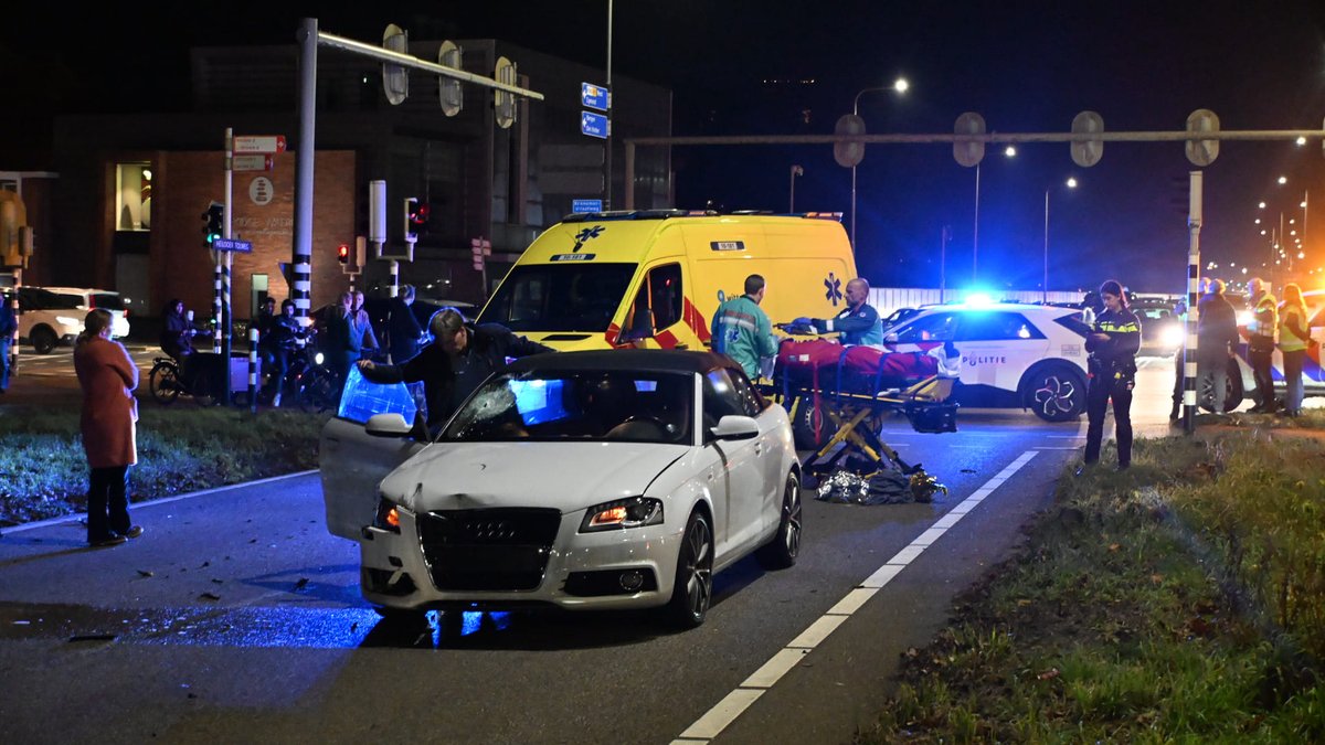 Scooterrijder gewond na aanrijding in Alkmaar