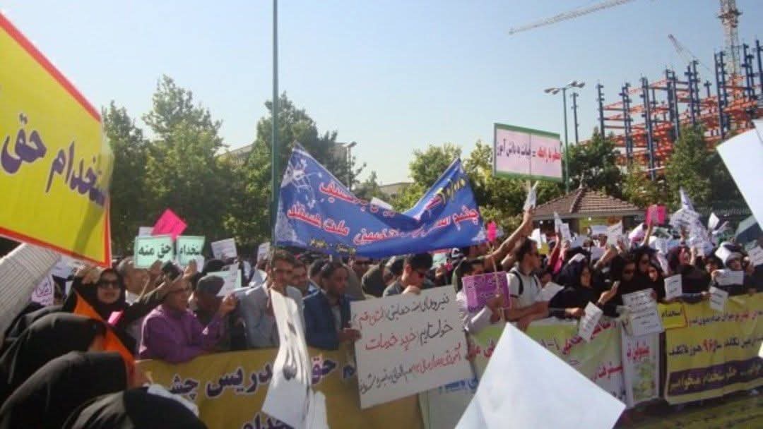 zinatmirhashem2's tweet image. چالشهای معلمان (آبان 1404) - فرنگیس بایقره

منبع: نبرد خلق شماره ۴۹۶، شنبه یک آذر ۱۴۰۴ - ۲۲ نوامبر ۲۰۲۵
iran-nabard.com/N496/moaleman%…

#جنگ_خبر
#گفتار_هفتگی
#ایران_نبرد
#رادیو_پیشگام

#نه_به_اعدام

@nabard_khalgh
@radiopishgam
@radiopishgam63