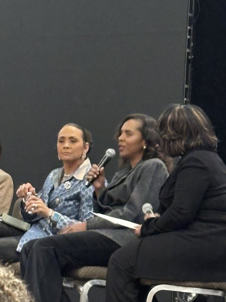 Principal Lawson ✨ tweet media