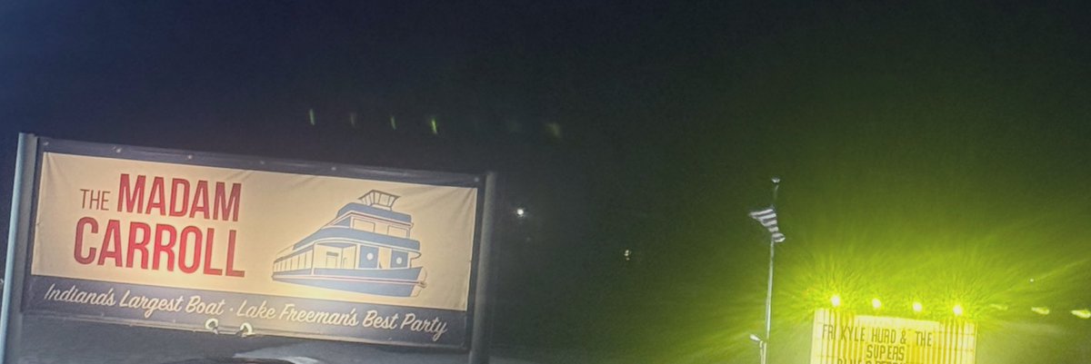 kyleahurd's tweet photo. #nameinlights #onaboat https://t.co/B2RUwycGSw