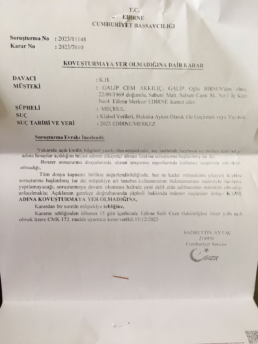 2023 yılında adım soyadım kullanılarak GALİP CEM AKKILIÇ isimli bir Facebook profili açıyor Soner Karaman isimli Atatürk düşmanı hain...

Profilin en tepesine "KAPAK" bölümüne büyük puntolar ile cep telefonu numaramı ve T.C kimlik numaramı yazıyor. 

Önce profilde partili