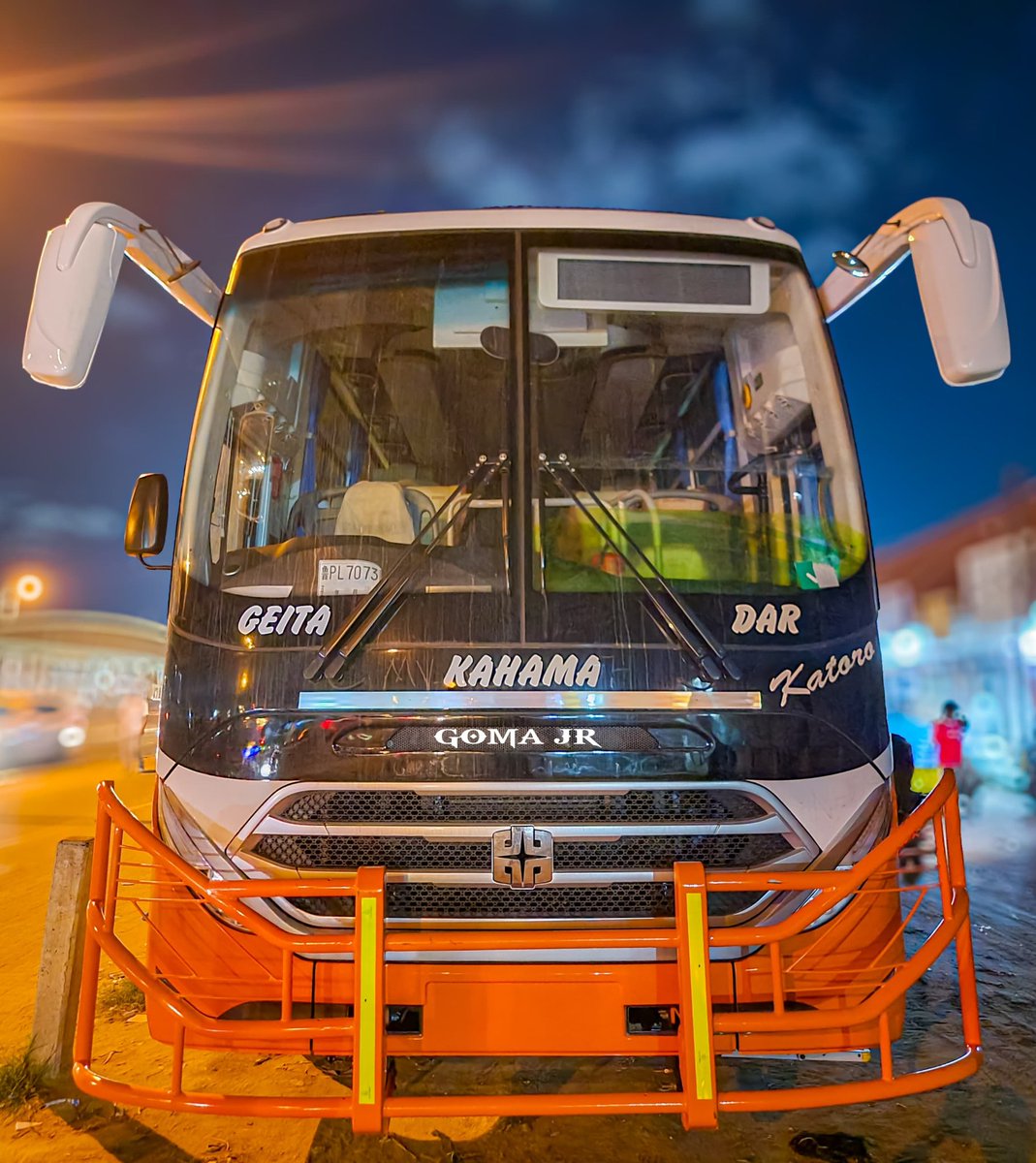 TBoundBuses's tweet photo. Jina la mkoa linaendelea kutendewa haki 🔥🔥

#GeitaExpress 
@GeitaExpress
@Gomajr41 📸 https://t.co/GWhzcq8zui